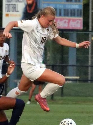 WVU women’s soccer dominates with a flawless shutout