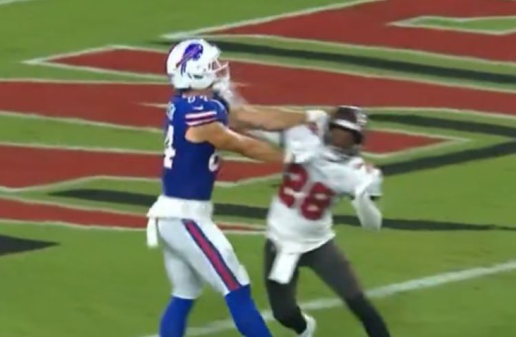 Shilo Sanders blows his shot with Bucs