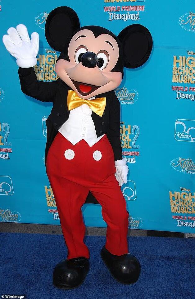 Old-School Mickey Mouse Was Nightmare Fuel 😱