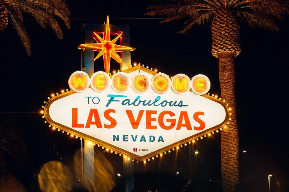 Vegas slot spin turns $10 into $1.2M