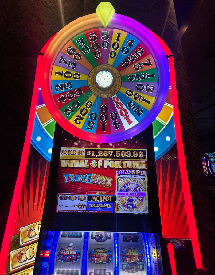 Vegas slot spin turns $10 into $1.2M