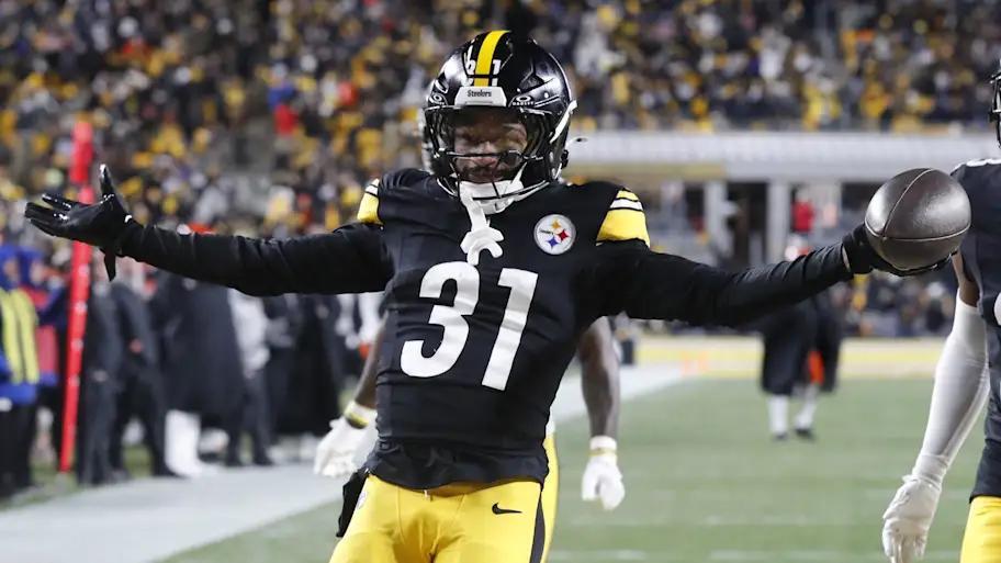 Steelers shake up roster: Big names out, surprises in