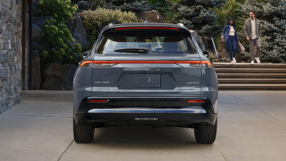 Toyota’s Crown Signia Lease Is a Hidden Gem