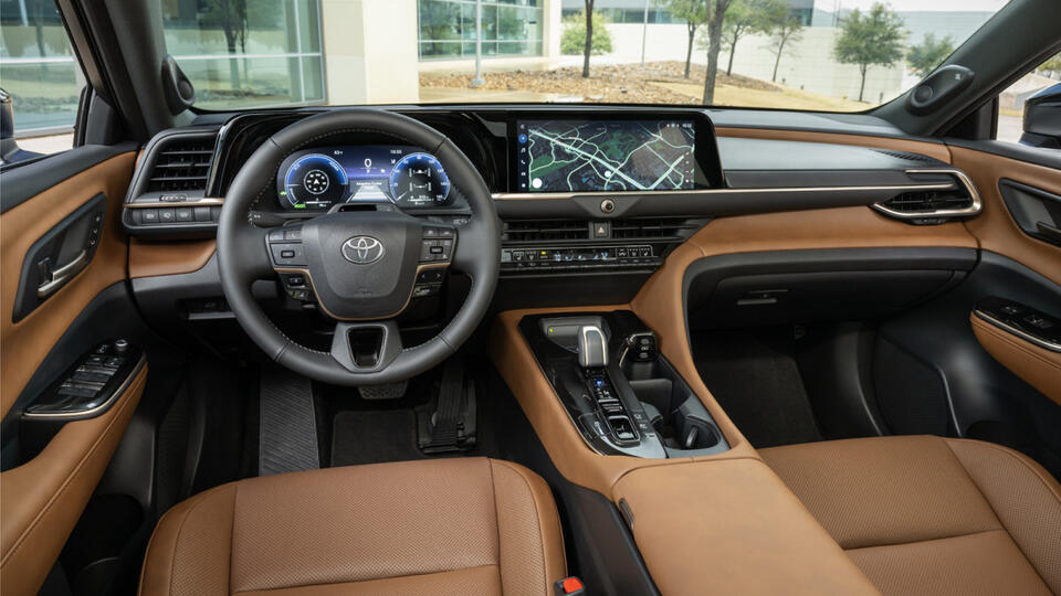 Toyota’s Crown Signia Lease Is a Hidden Gem