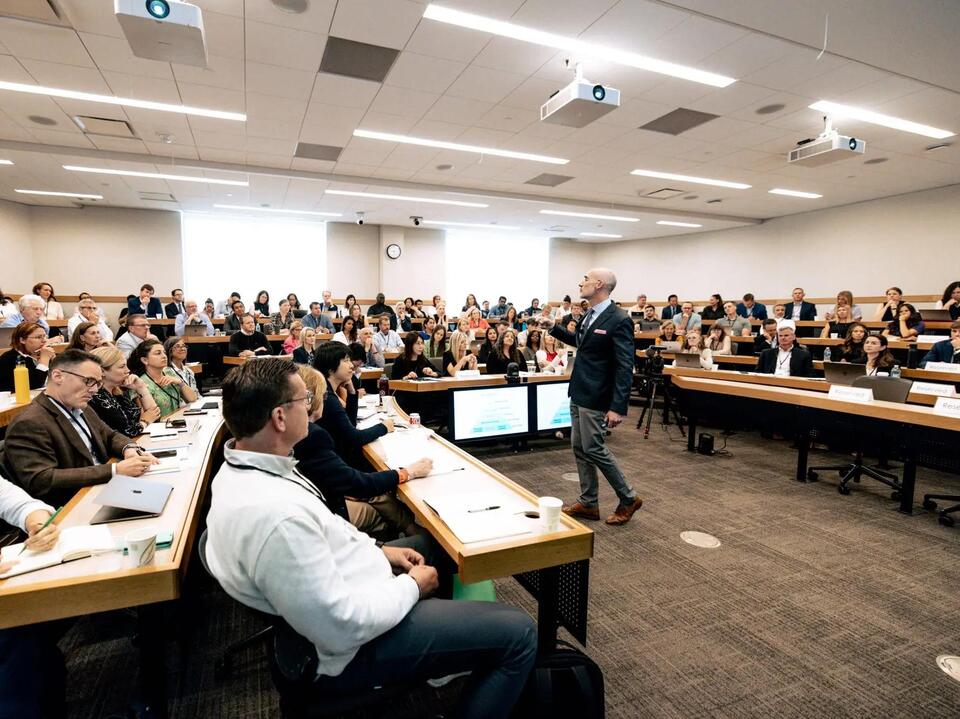 Harvard’s Happiness Guru’s Surprisingly Simple Routine