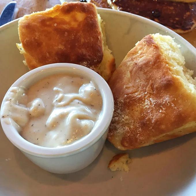 Atlanta’s biscuits and gravy worth the drive