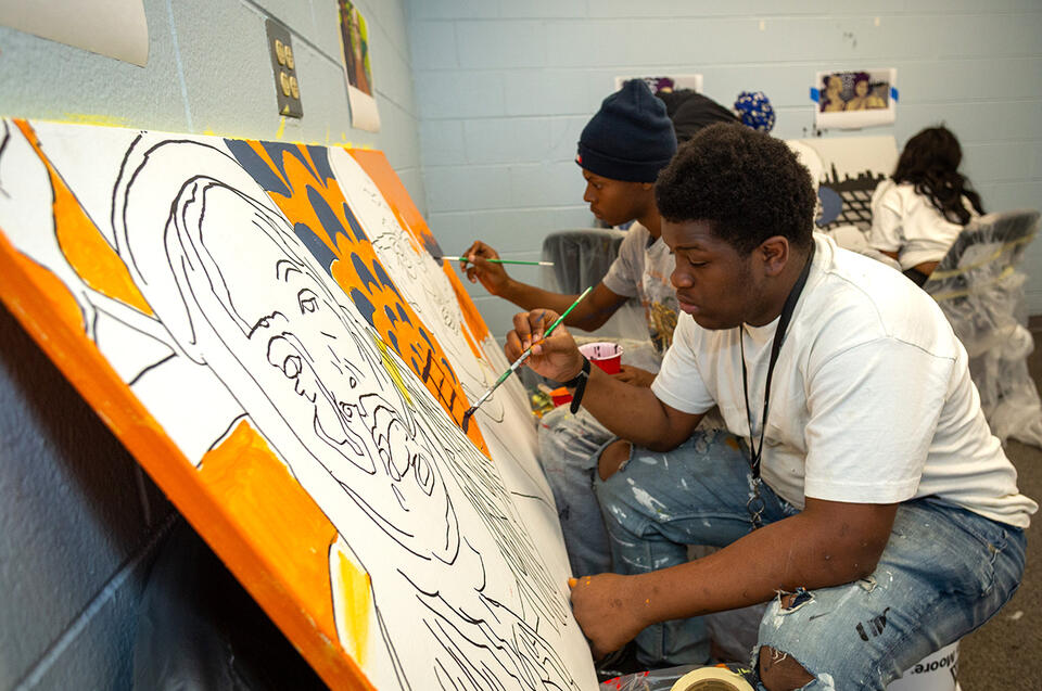Bronzeville teens transform bus stops with art