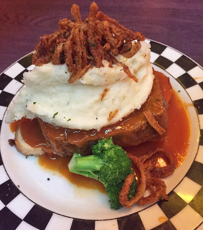 Columbus’ meatloaf secret is out!