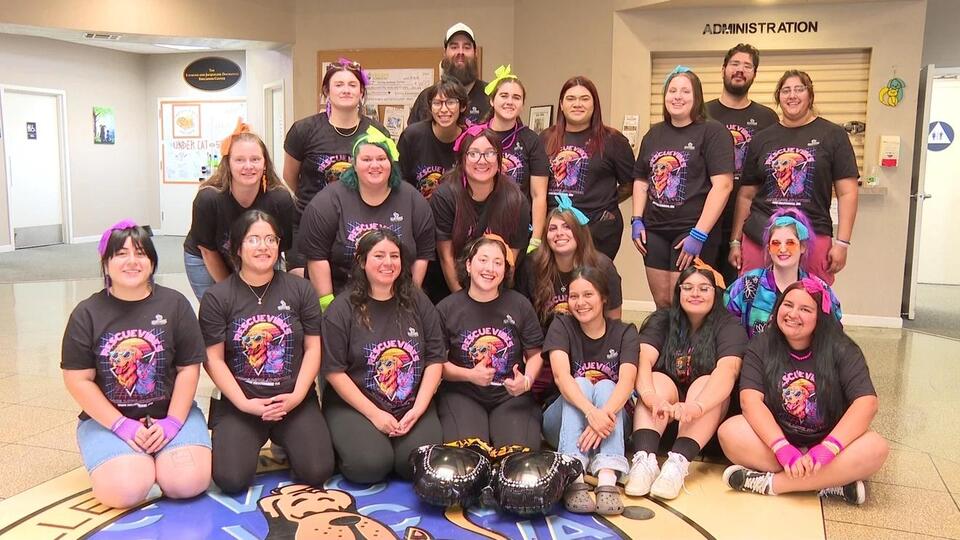 Fresno pets find new homes at 80s-themed event