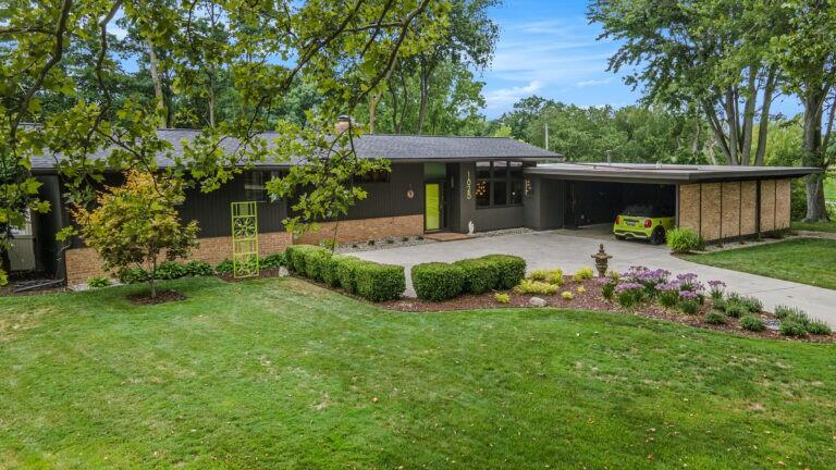 Midcentury gem in Creston hits the market