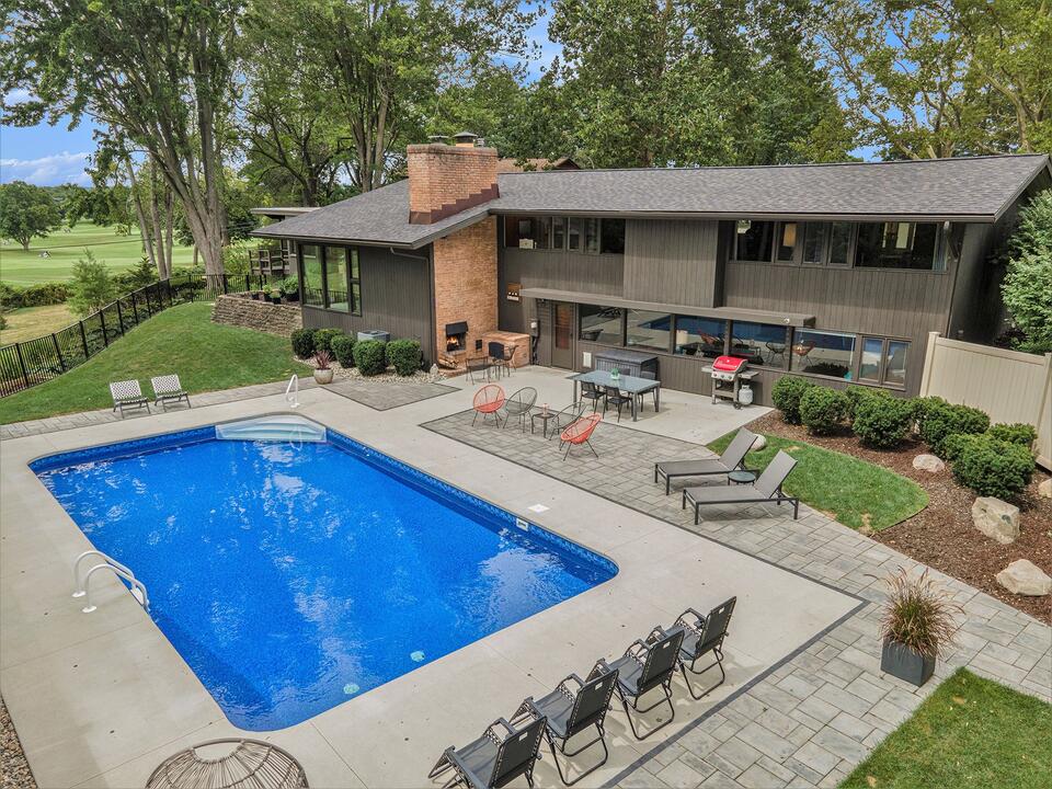 Midcentury gem in Creston hits the market