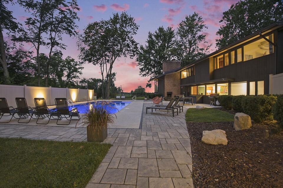 Midcentury gem in Creston hits the market