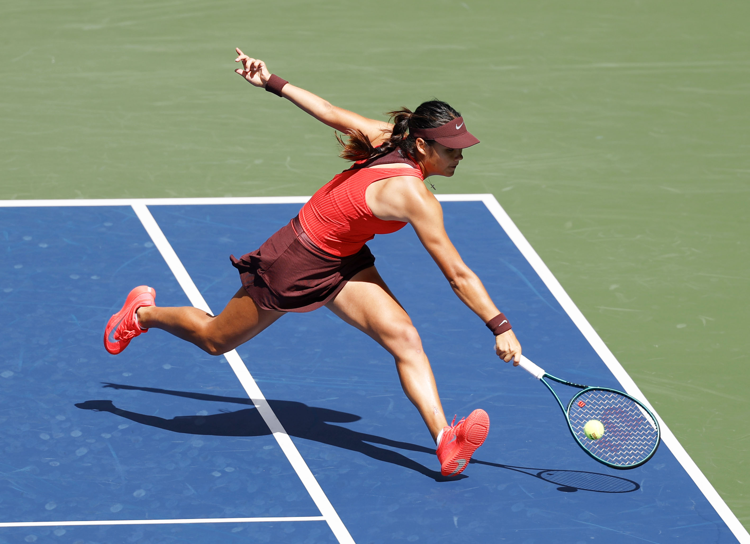 Raducanu finally shakes the Flushing curse
