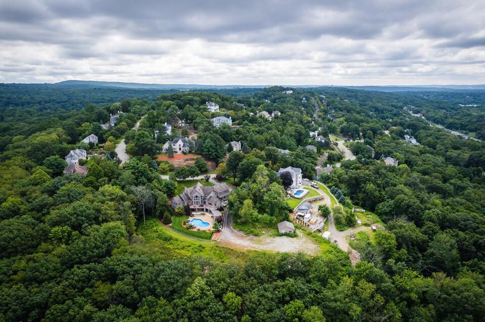 Why Everyone Wants to Go Off-Grid Now