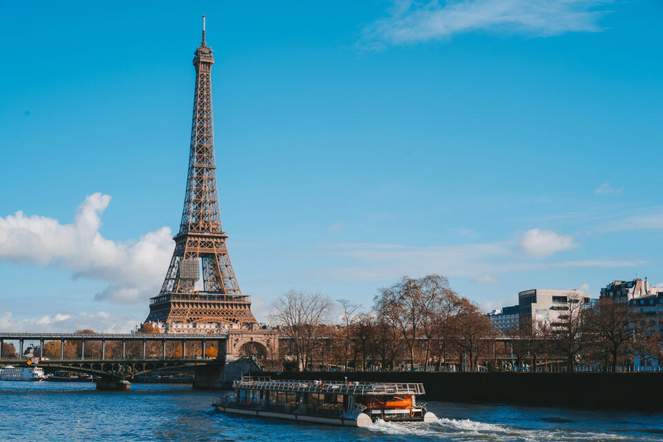 Which City Has the Most Iconic Photo Spots? 📸