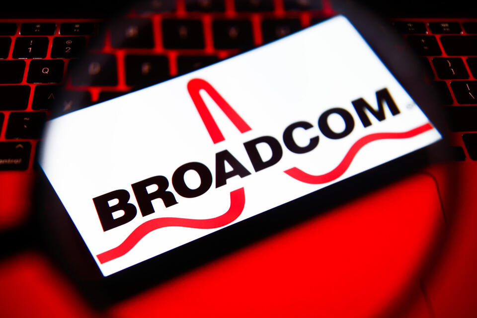 Broadcom’s AI Chips: Quietly Crushing It