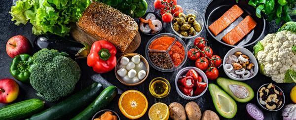 Mediterranean Diet Slashes Alzheimer’s Risk?