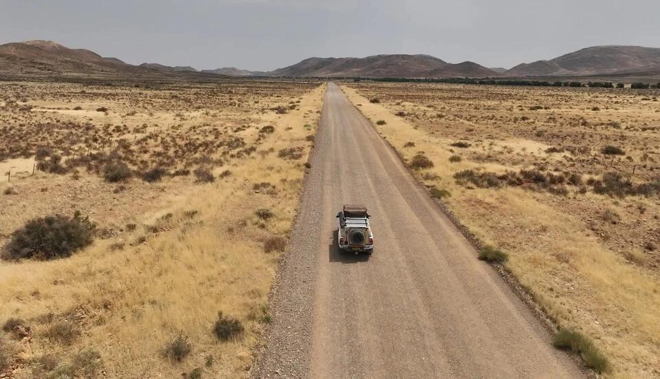 Lions & Hyenas Are Avoiding Tourists?!