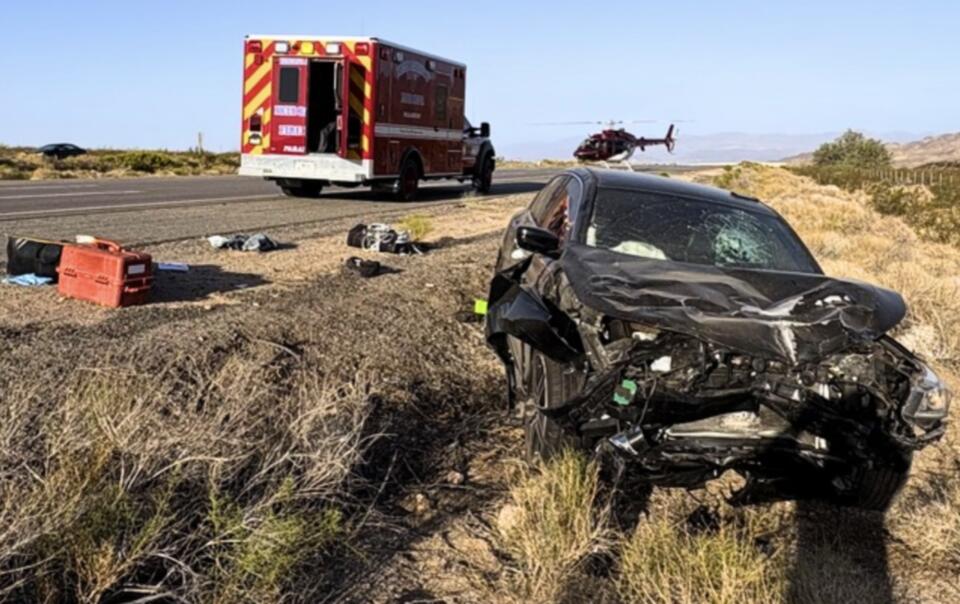 South Carolina coach survives tragic crash