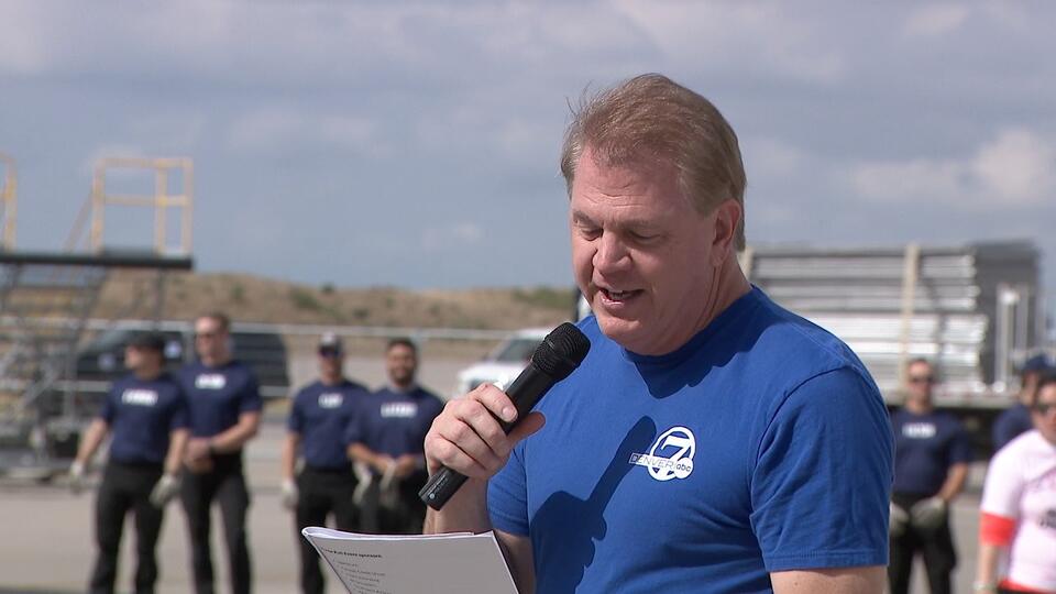 Colorado’s plane pull smashes fundraising record