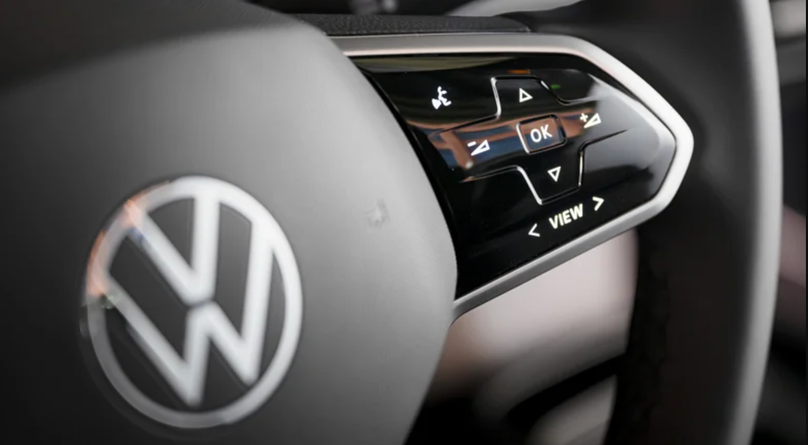 VW owners are suing over those insane touch buttons and I'm not surprised