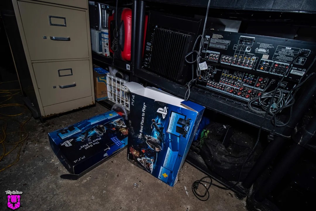 Abandoned House Full Of Retro Electronics