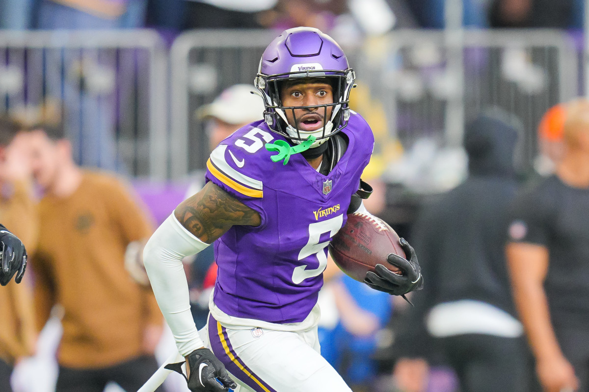 Colts gamble on Blackmon: genius or bust?