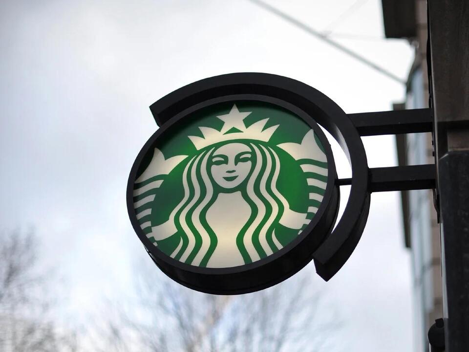 Starbucks Baristas Spill the Beans on Pay