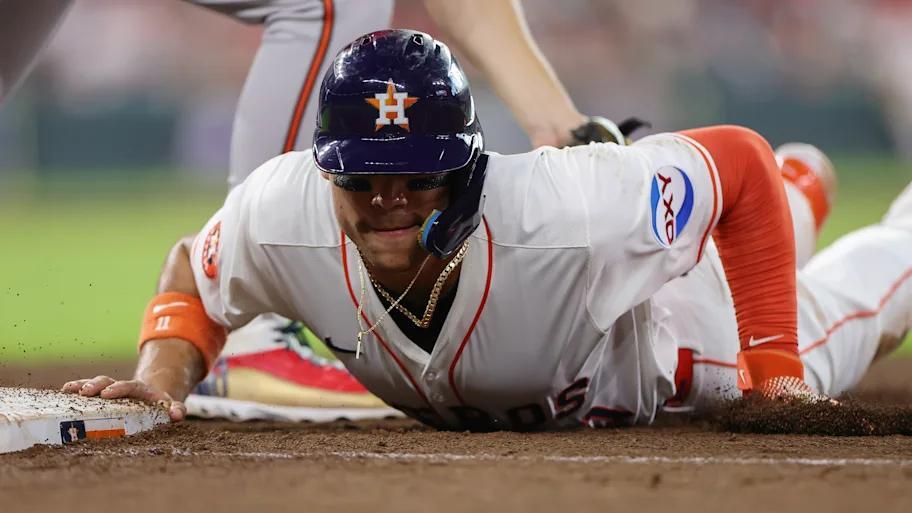 Astros’ playoff dilemma: Cam Smith’s spot in jeopardy