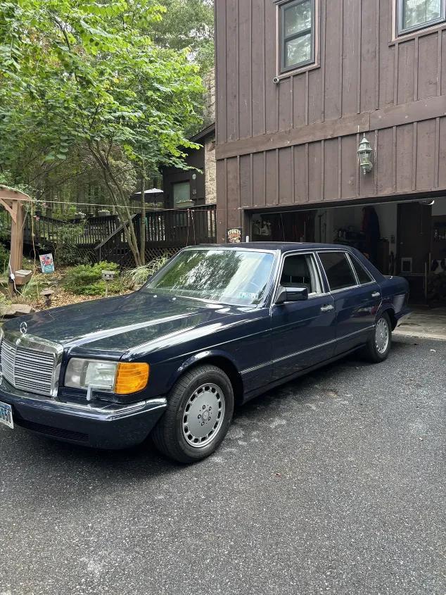 Classic Mercedes 560 SEL turns heads in Cornwall