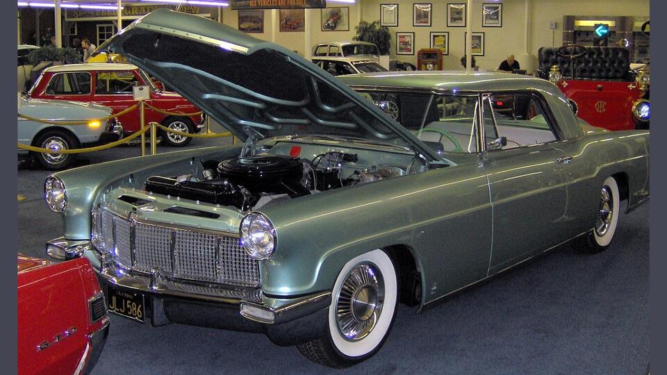 This Car Was America’s Ultimate Flex