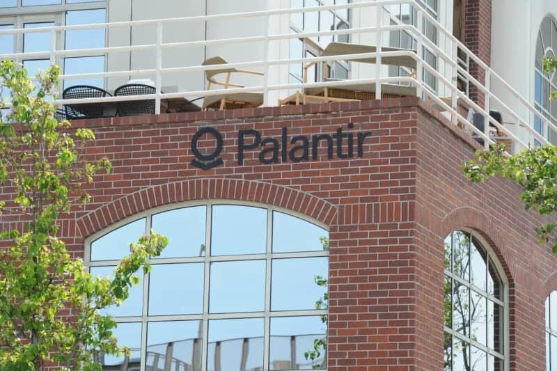 Palantir Stock Drama: Is It Time to Buy the Dip?