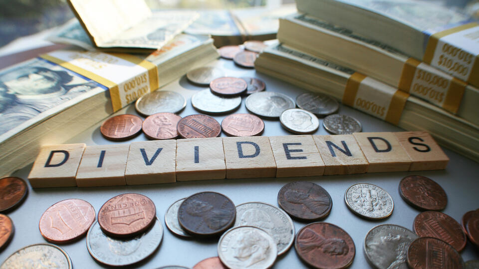 Buffett’s Secret Stash: Big Dividends, Anyone?