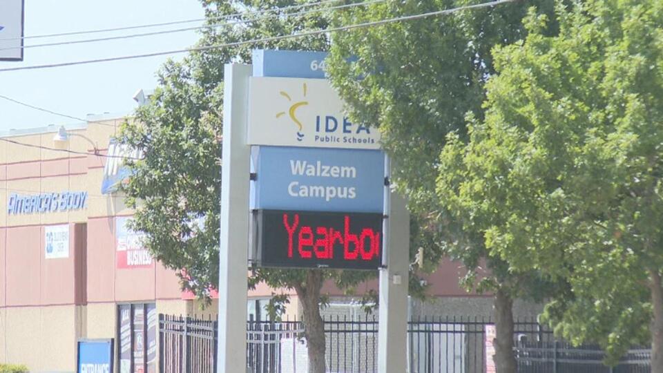 School pickup chaos hits Northeast San Antonio