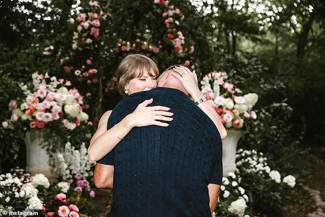 Taylor Swift Engaged! The Ring Is Insane
