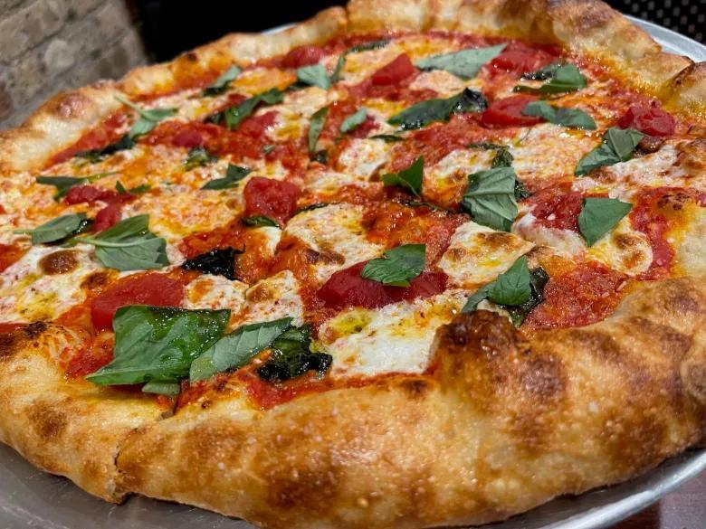 New pizza, pasta, and fried chicken spots in Lincoln Park
