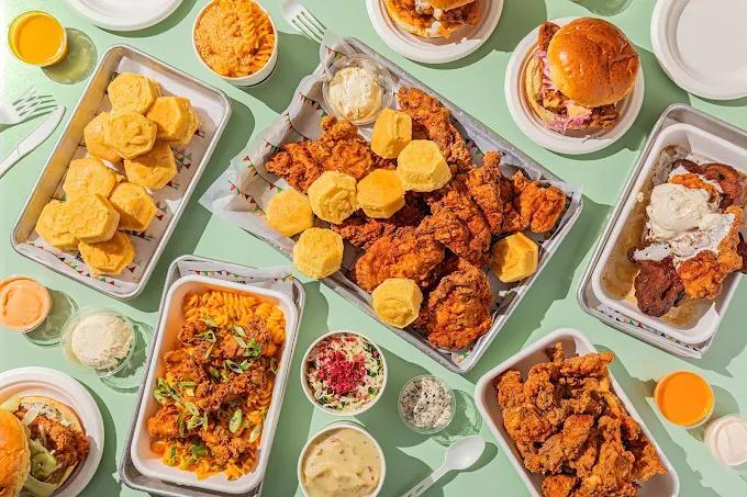 Pickleball meets fried chicken in Chicago