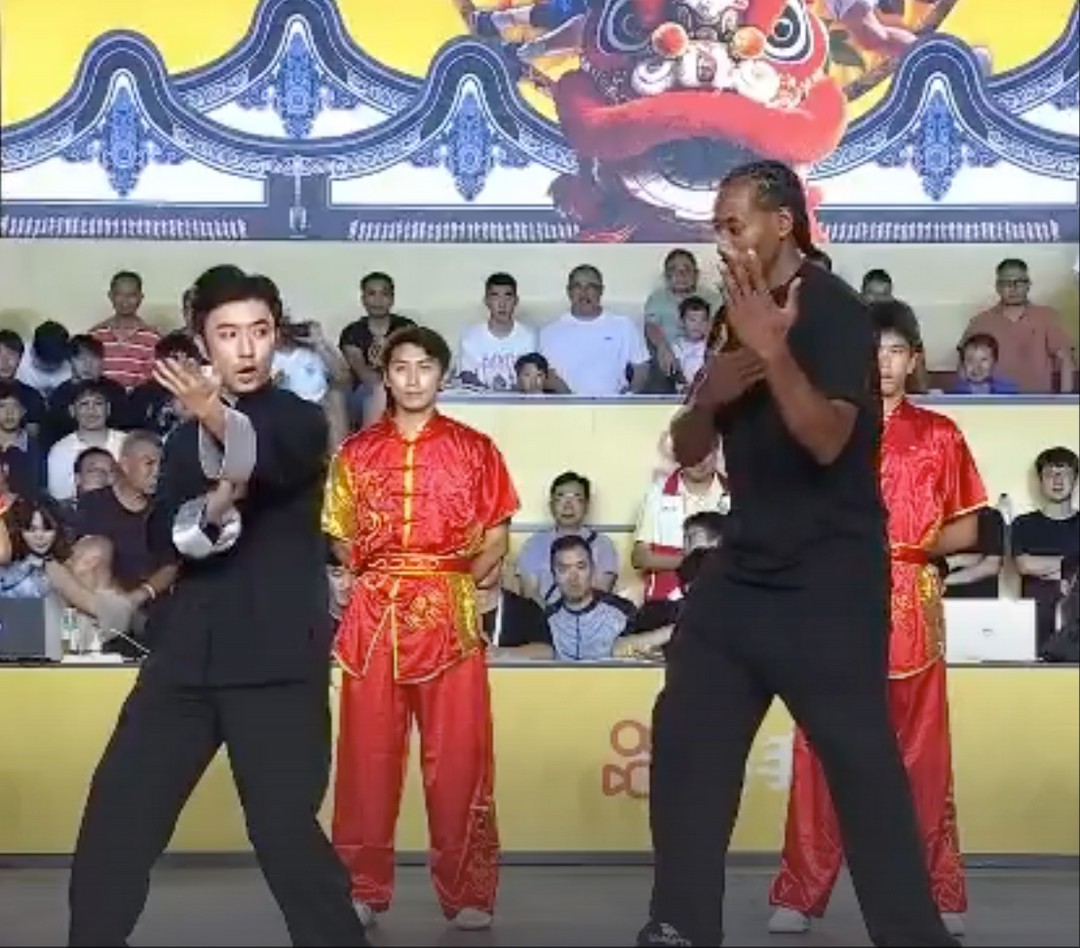 Kawhi Leonard Embraces Wing Chun During China Tour