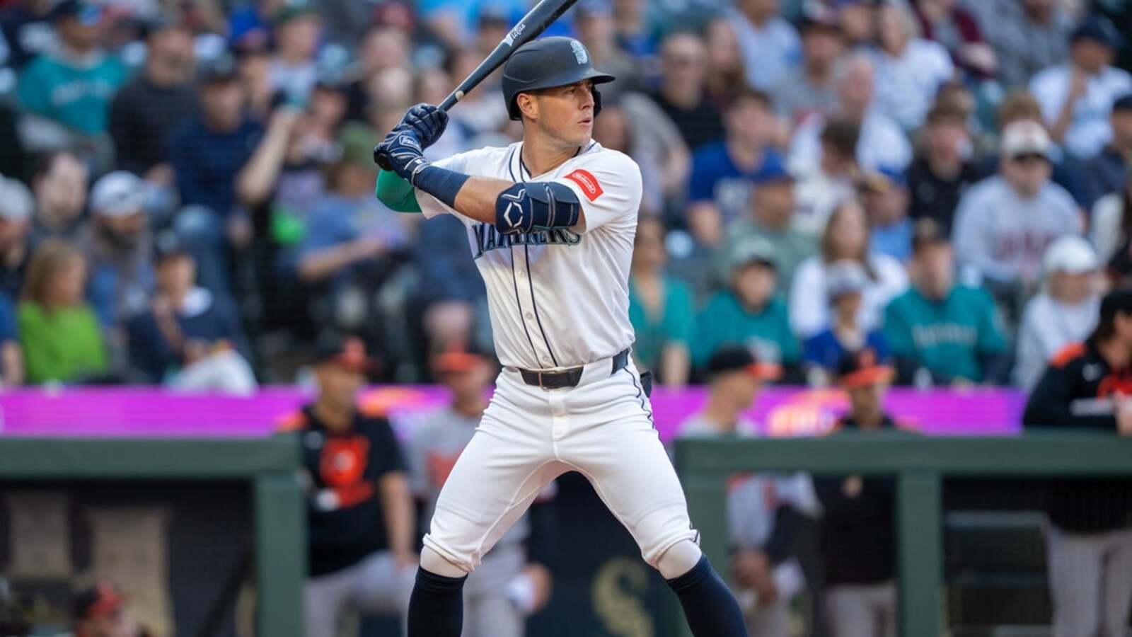 Rangers steal Moore from division rival