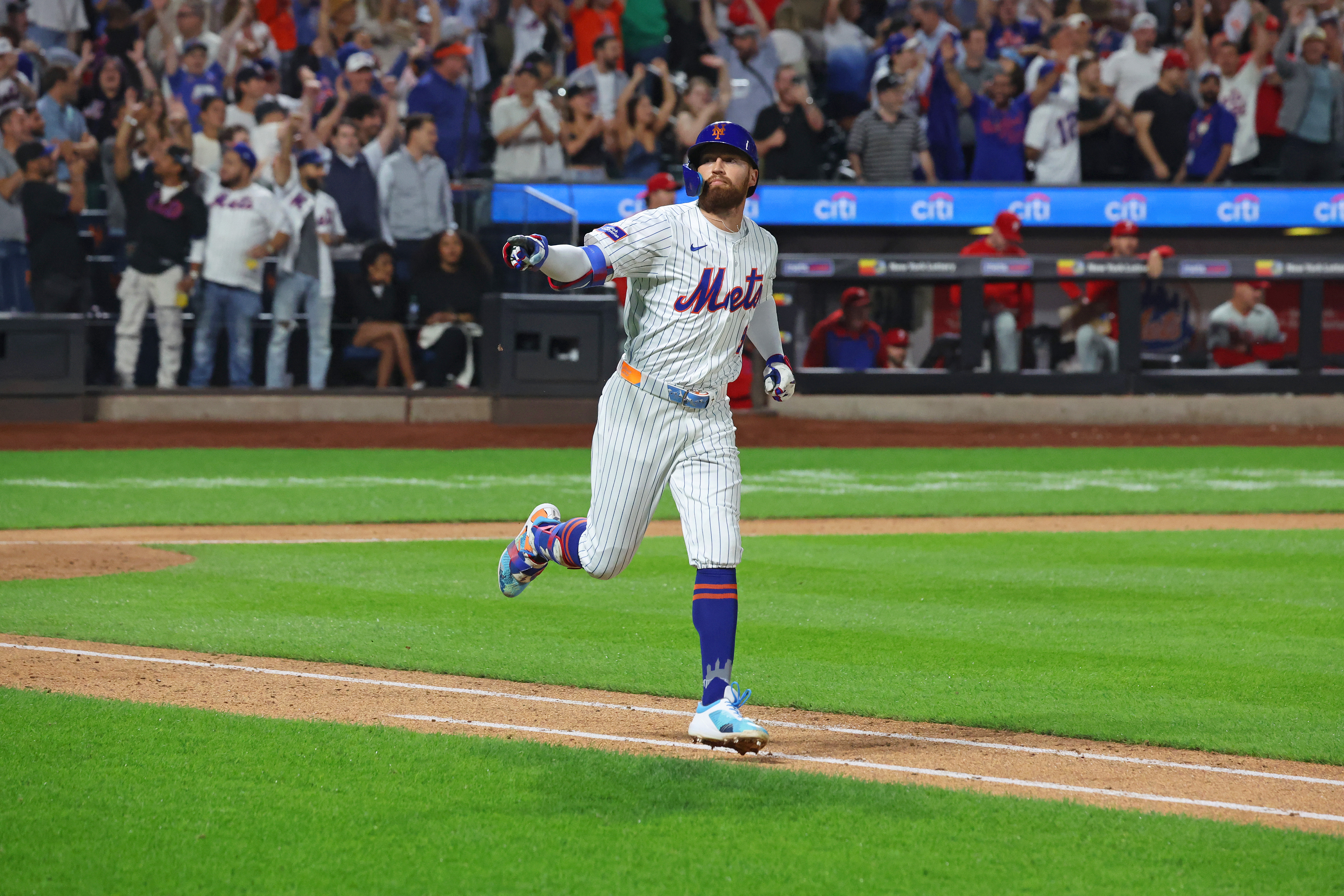Nimmo’s walk-off magic keeps Mets alive