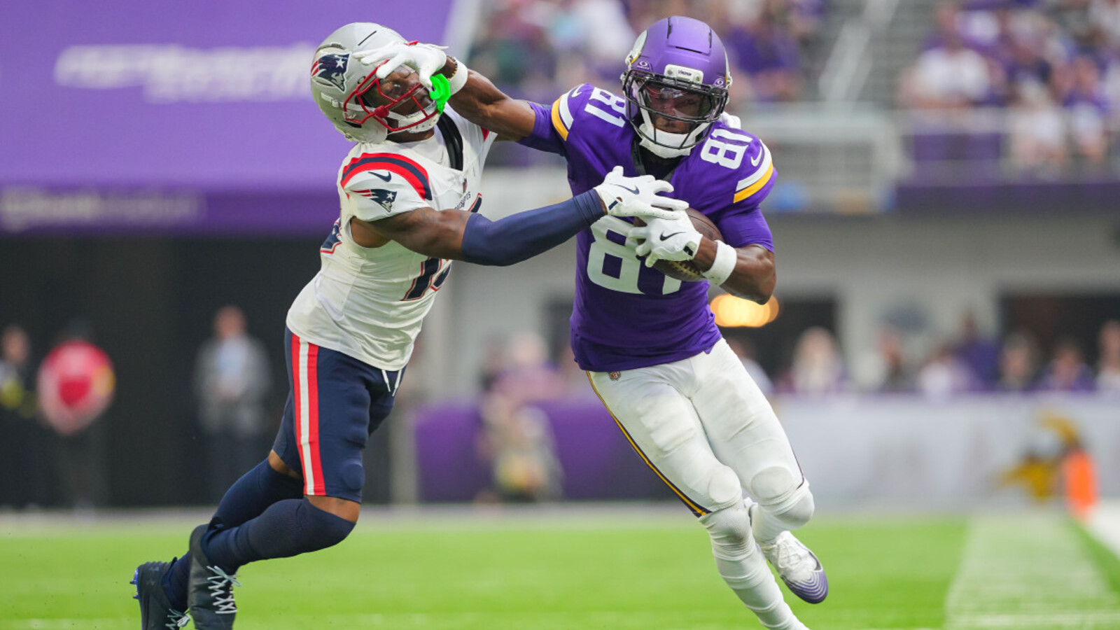 Vikings gamble: Rookies or vets for the squad?