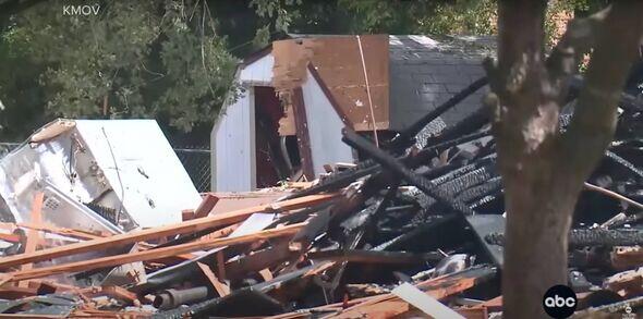 Massive explosion rocks St. Louis neighborhood