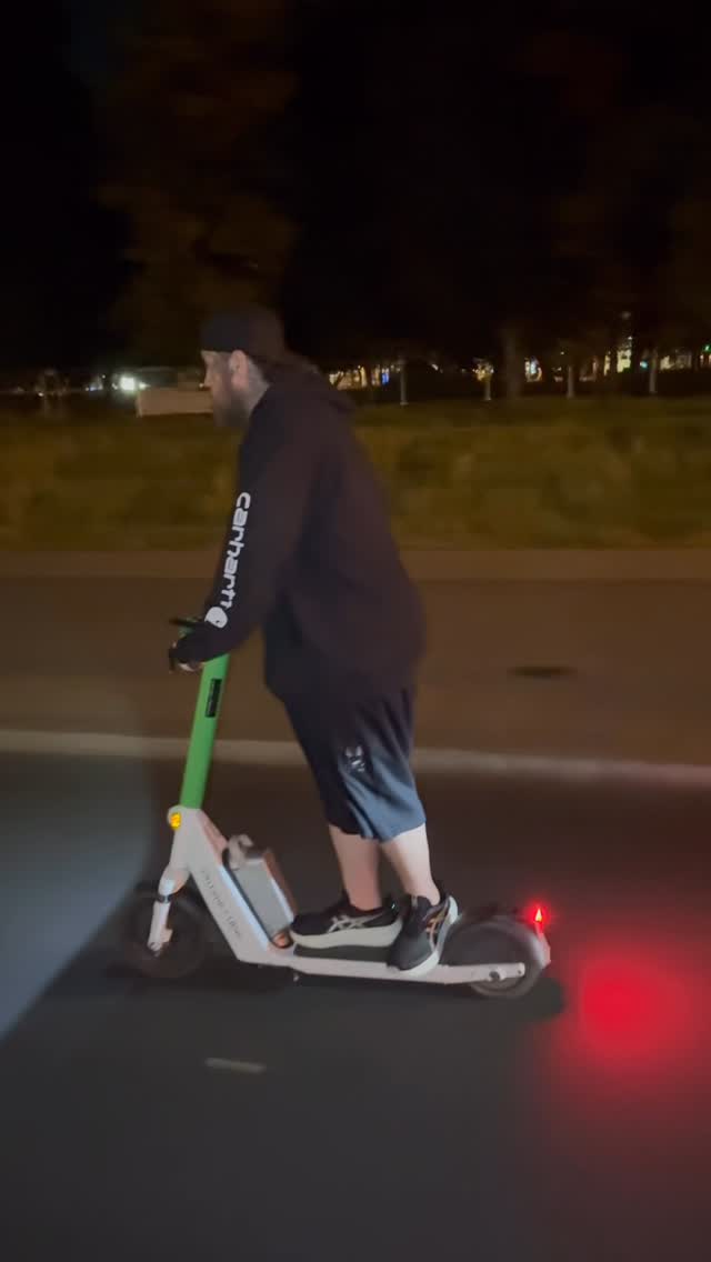 Jelly Roll’s Scooter Ride Glow-Up!