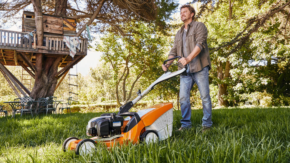 Lawn Glow-Up: September Is Go Time!