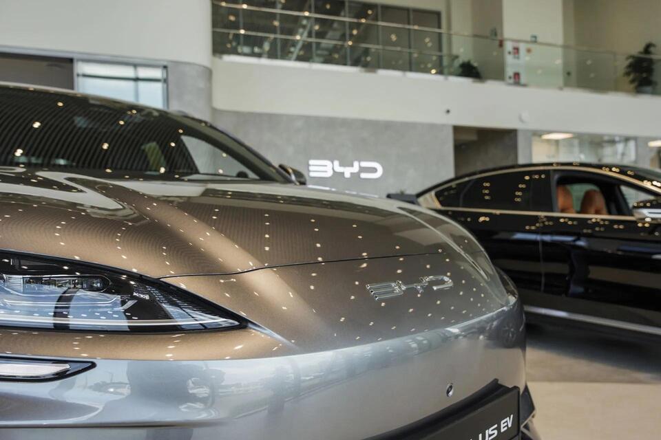Tesla vs BYD: Retiree Spills the Tea