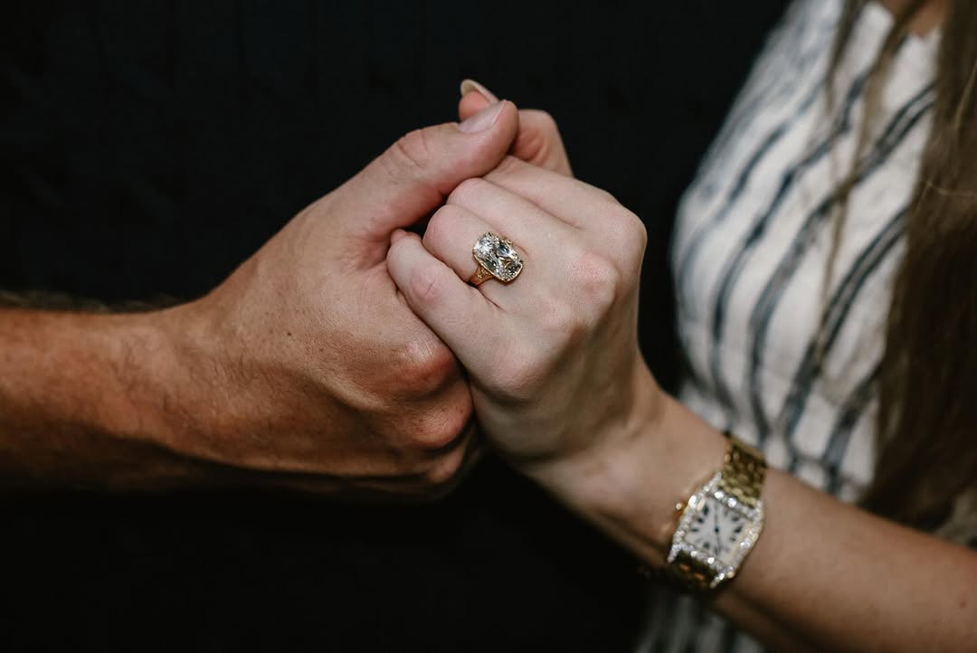 Royal Family Approves Taylor Swift Engagement 💍