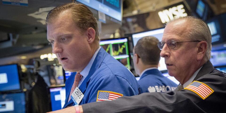 Why I'm Not Chasing AI Stocks Right Now