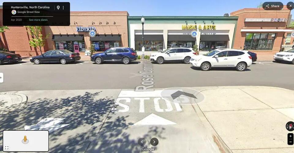 Tesla’s wild move at Huntersville Harris Teeter