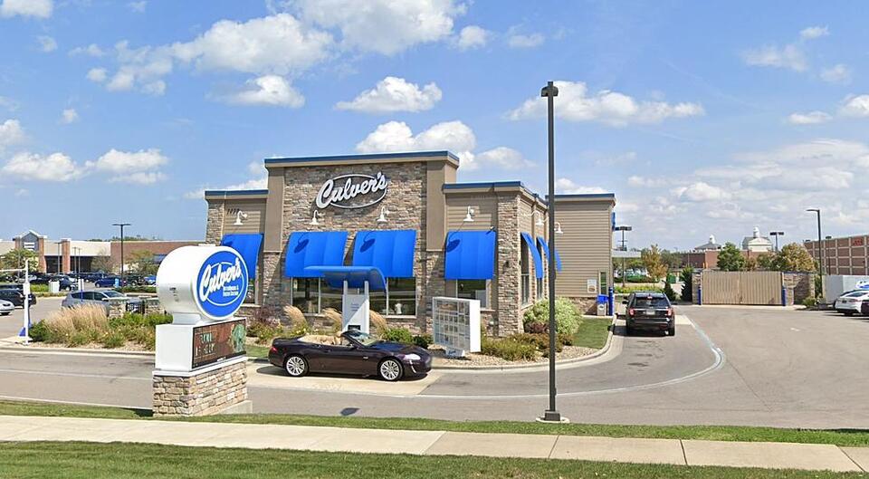 Shake Shack brings more flavor to Clarence