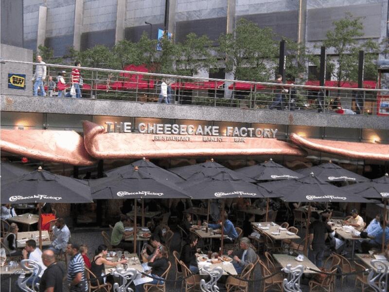 Chicago eats: Local favorites vs tourist traps
